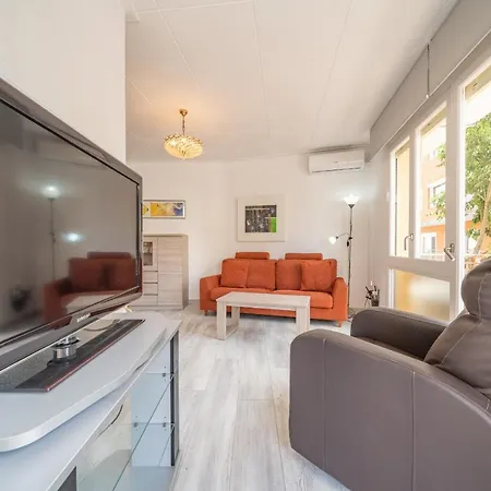 Homeholidaysrentals Santmartin - Costa Barcelona Apartment *